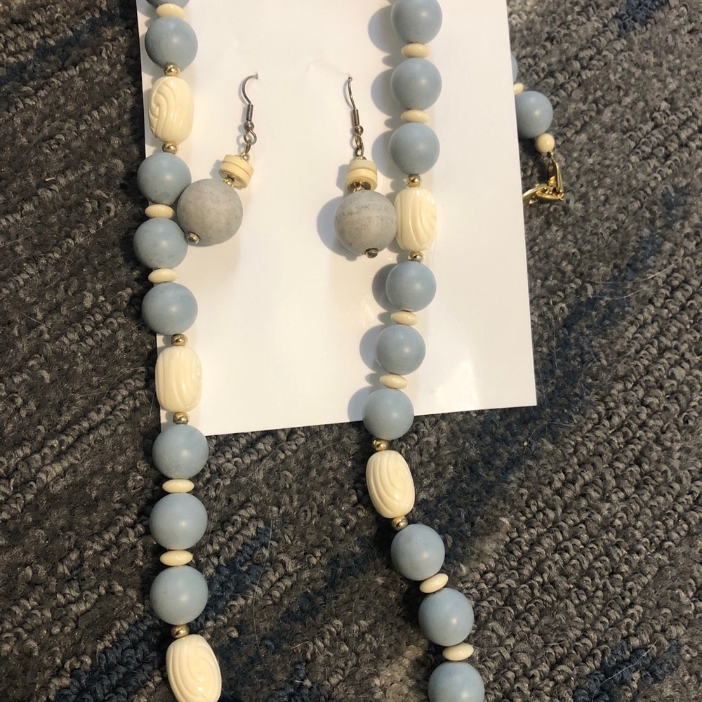 Elegant Blue and Cream Beaded Necklace Set Napier